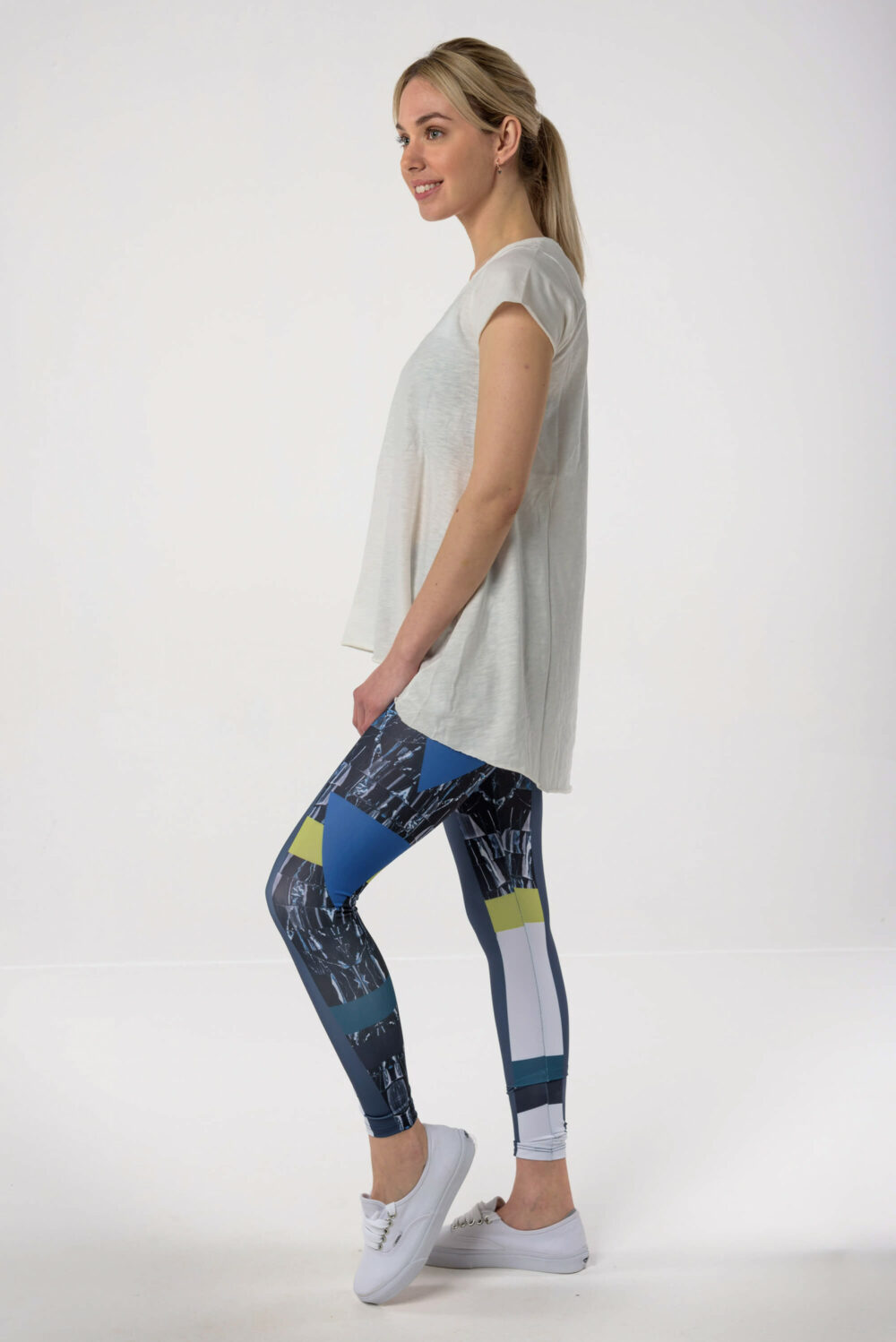 Cross Crew Marbles Sport Set / Libertee Kate t-shirt
