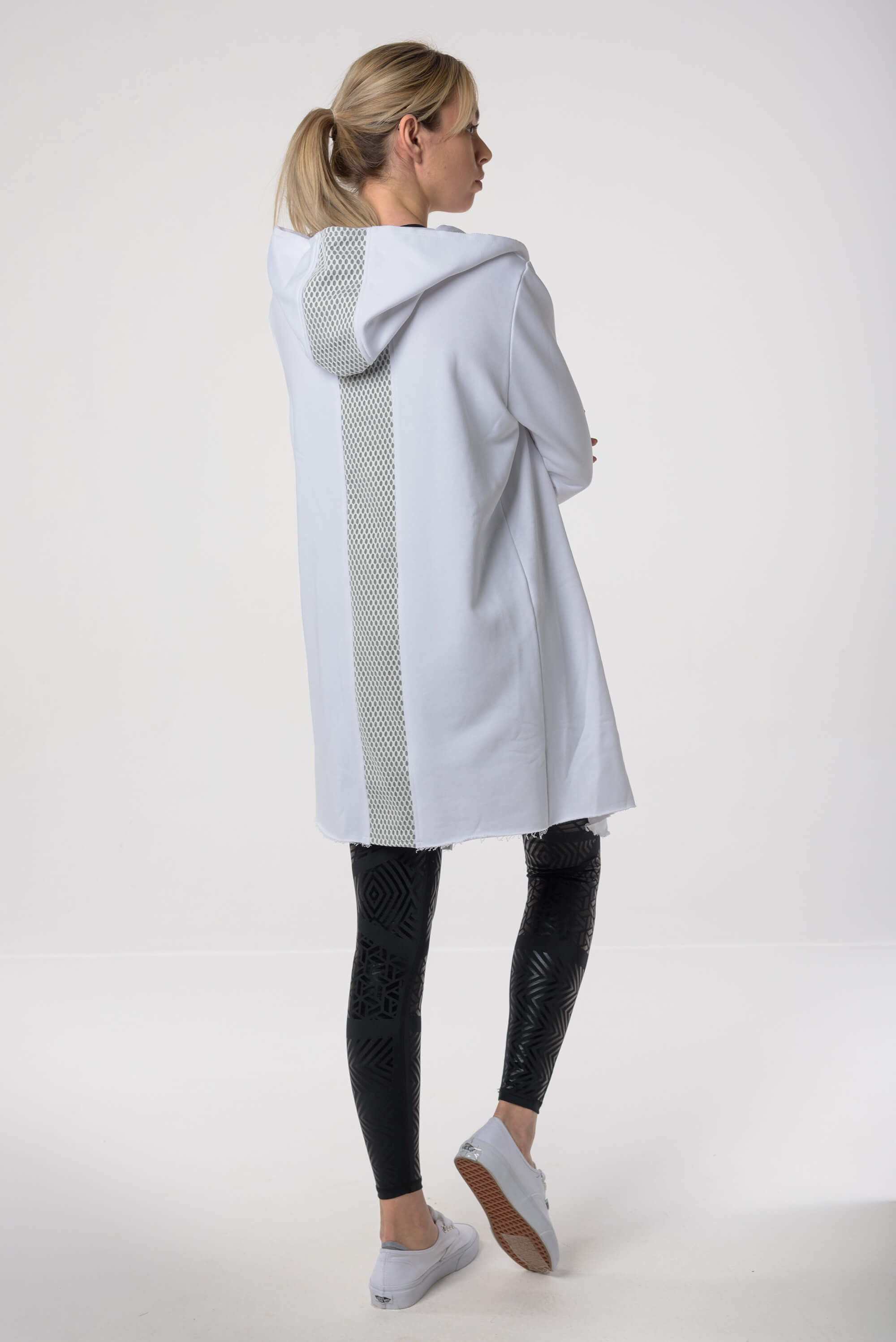 Baya Artemis Black Set / Long Reflective White Hoodie