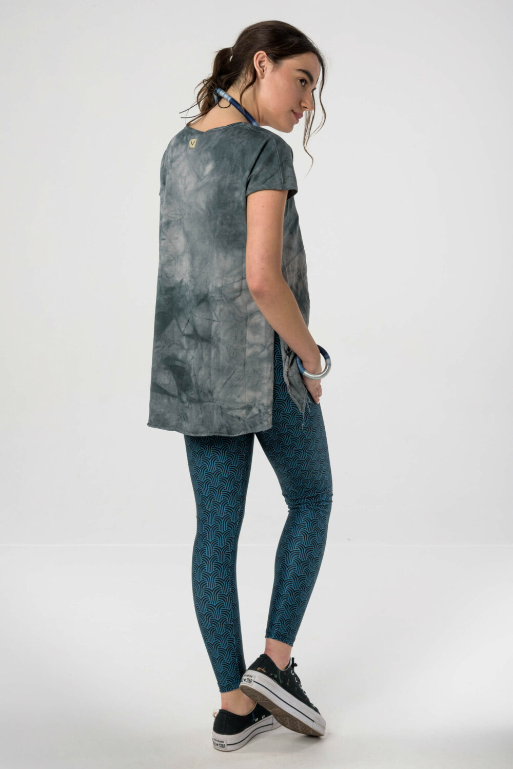 Heartbeatink Whale Tail Petrol Leggings / Libertee Annie t-shirt