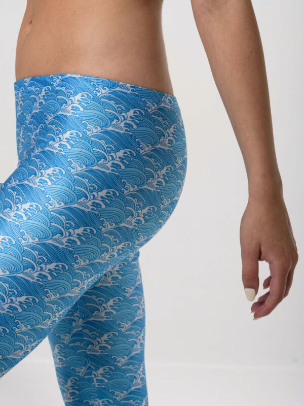Heartbeatink Waves Leggings
