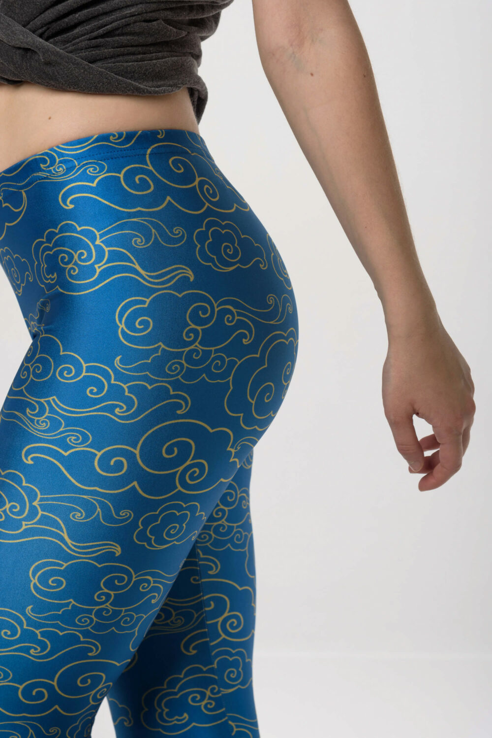 Heartbeatink Deep Blue Gold Clouds Leggings