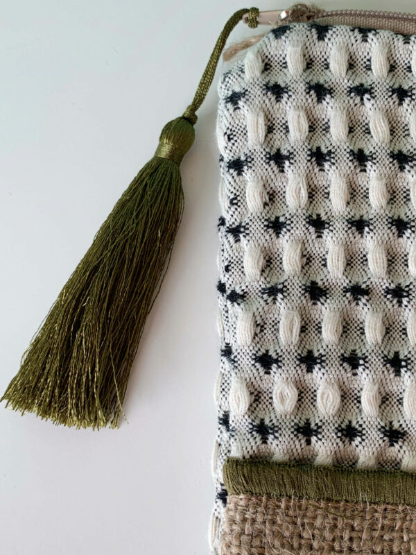 Myrto Arvaniti clutch