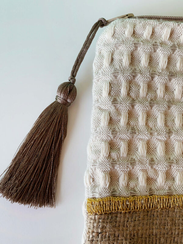Myrto Arvaniti clutch