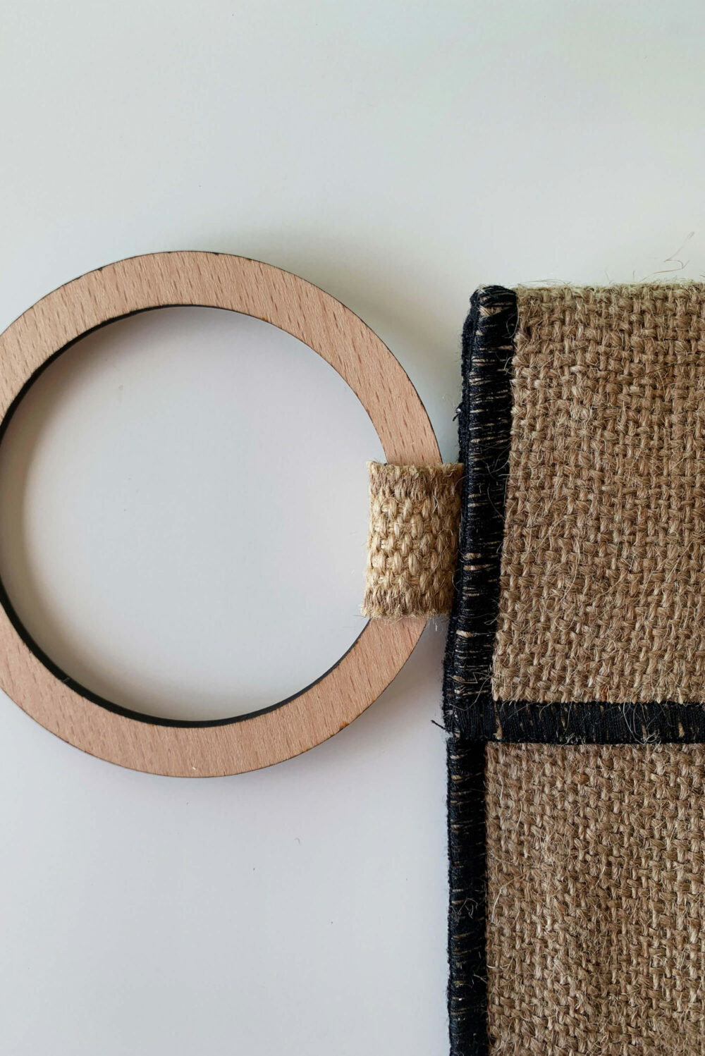 Myrto Arvaniti clutch