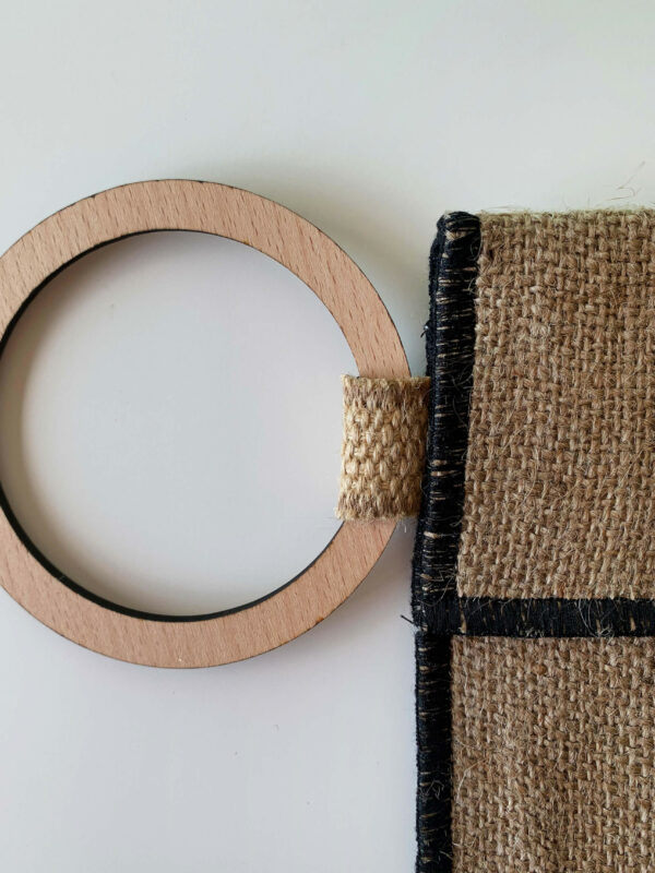 Myrto Arvaniti clutch