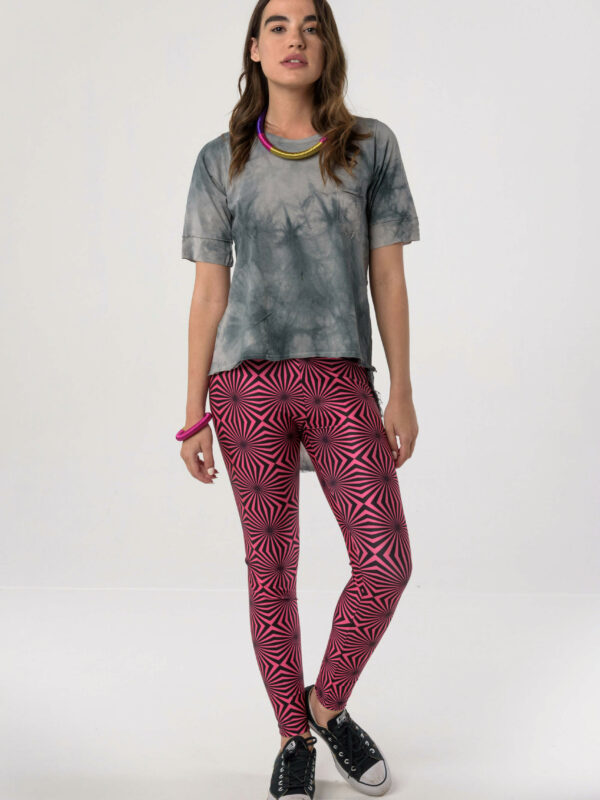 Heartbeatink Neon Pink Leggings / Libertee Nancy t-shirt