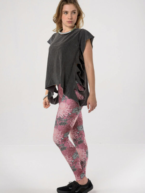 Heartbeatink The Pink Oriental Leggings / Libertee Tina t-shirt