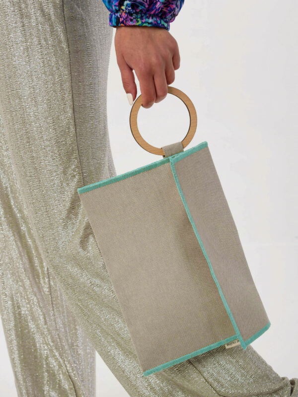 Myrto Arvaniti clutch