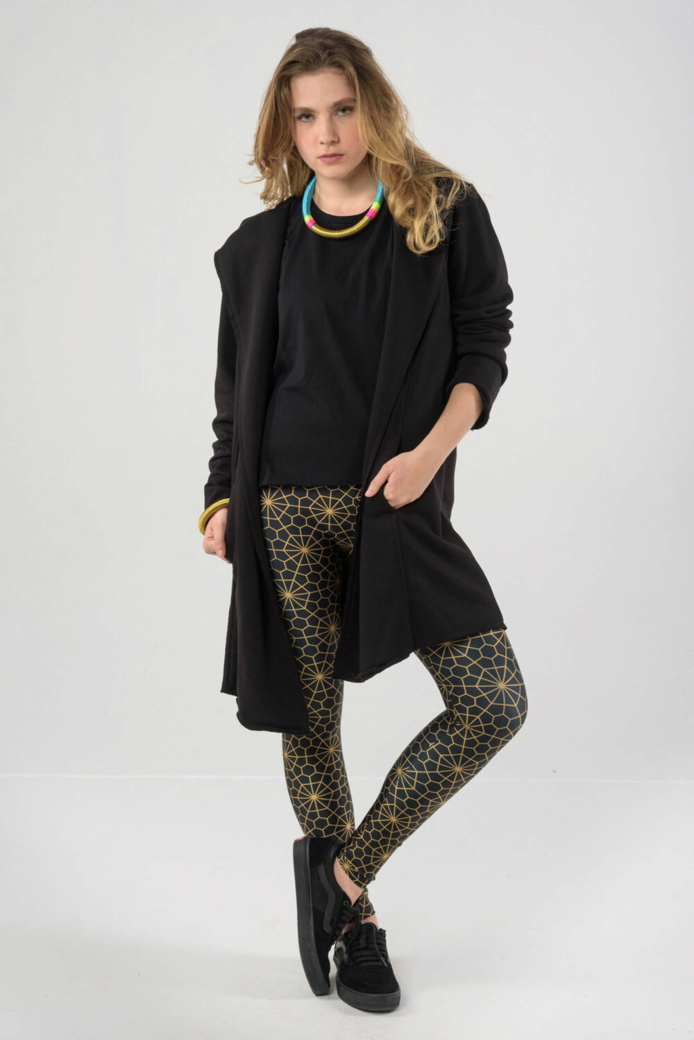 Heartbeatink Black Geometry Leggings / Baya Long Reflective Black Hoodie