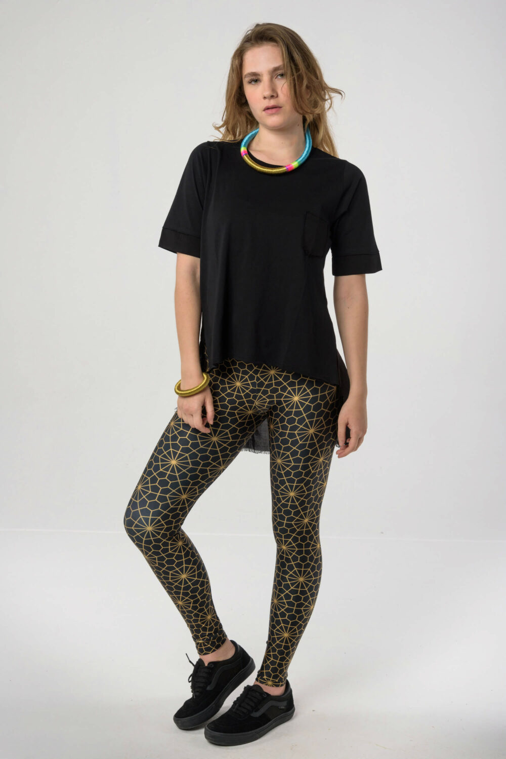 Heartbeatink Black Geometry Leggings / Libertee Nancy t-shirt