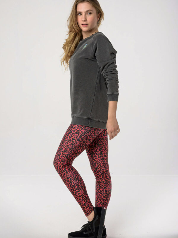 Heartbeatink The Animal Series Leggings / Endalaus Thunder sweatshirt
