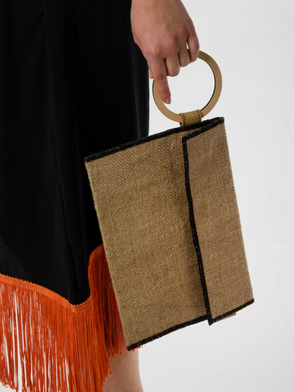 Myrto Arvaniti clutch