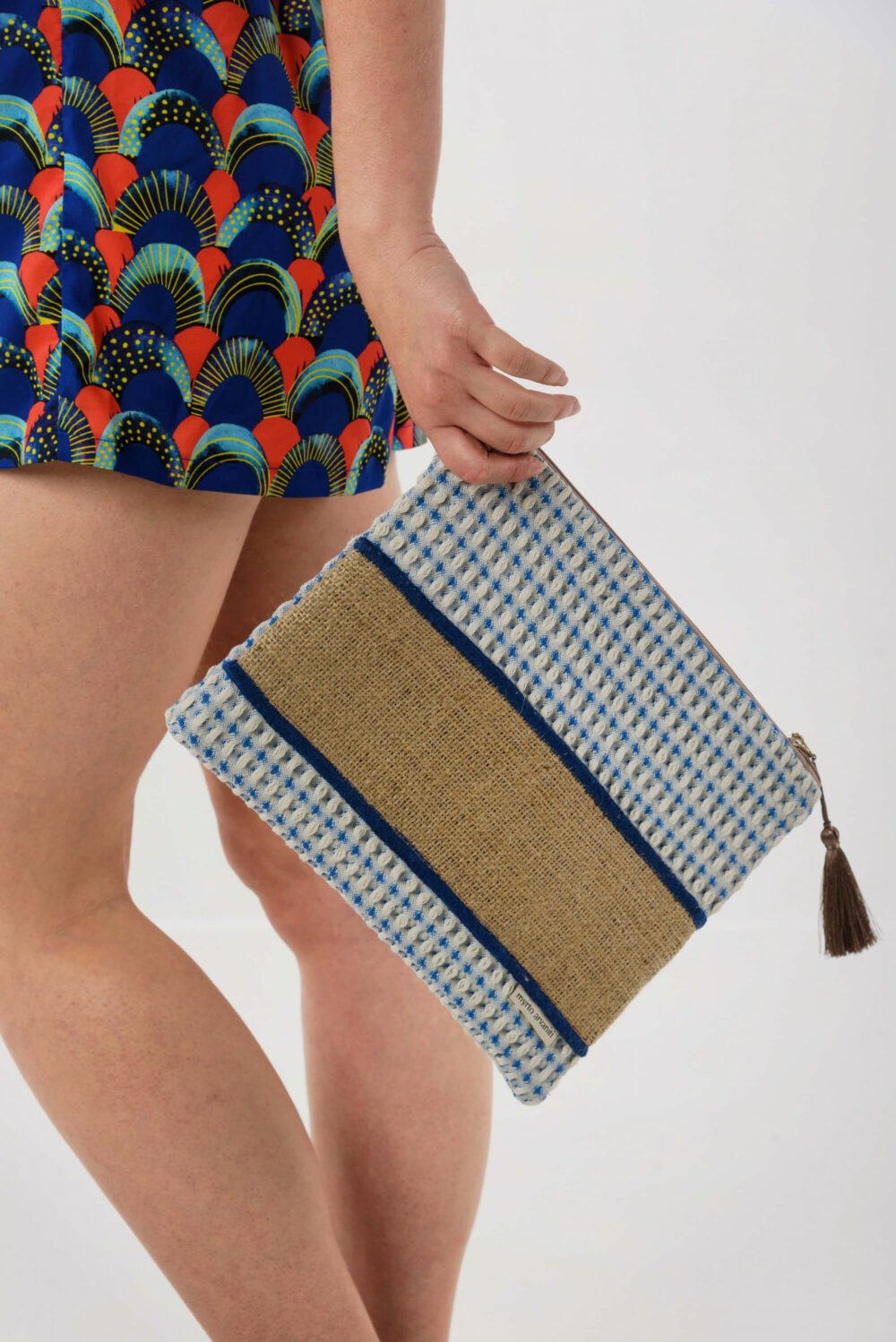 Myrto Arvaniti clutch